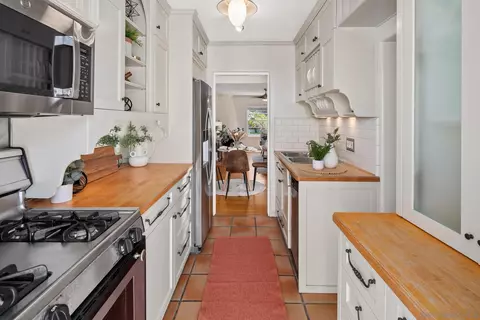 Kitchen - 412 G Ave, Coronado, CA 92118 photo 2 of 3