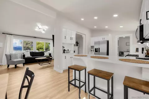 Kitchen - 2113 Fallen Leaf Ln, Fallbrook, CA 92028 photo 8 of 8