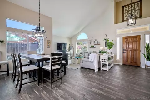 Dining - 10233 Julio Pl, Santee, CA 92071 photo 1 of 4