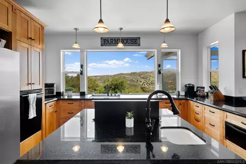 Kitchen - 9888 Nutby Ln, Escondido, CA 92026 photo 3 of 3