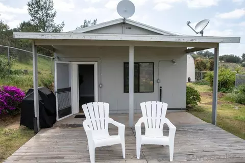 Exterior - 9888 Nutby Ln, Escondido, CA 92026 photo 9 of 10