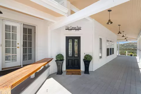 Exterior - 9888 Nutby Ln, Escondido, CA 92026 photo 6 of 10