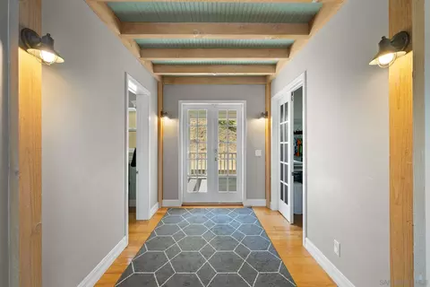 Entry Way - 9888 Nutby Ln, Escondido, CA 92026 photo 4 of 5