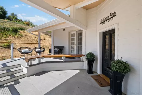 Exterior - 9888 Nutby Ln, Escondido, CA 92026 photo 5 of 10