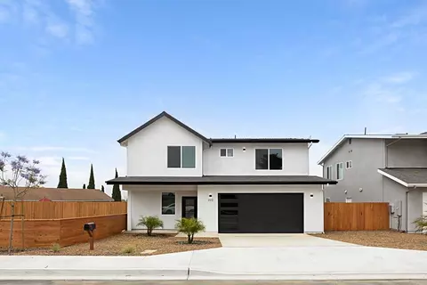 222 S 66th St, San Diego, CA 92114