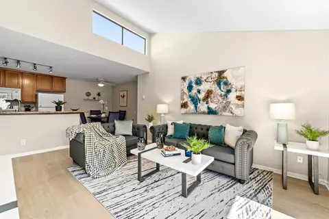 3456 Castle Glen Dr #275, San Diego, CA 92123