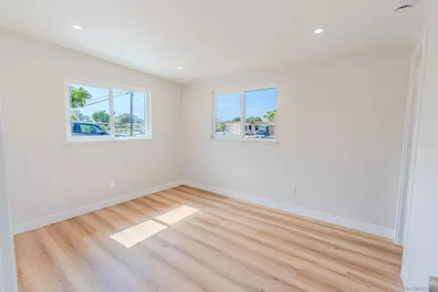 1113 Holly Ave, Imperial Beach, CA 91932 photo 20