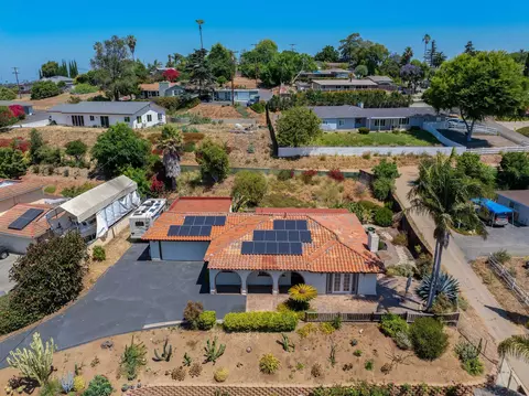 View/Area - 244 Avalon Dr, Vista, CA 92084 photo 3 of 4