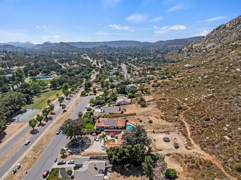 View/Area - 25440 Bellemore Dr, Ramona, CA 92065 photo 9 of 22