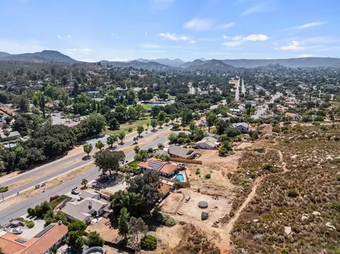 View/Area - 25440 Bellemore Dr, Ramona, CA 92065 photo 10 of 22
