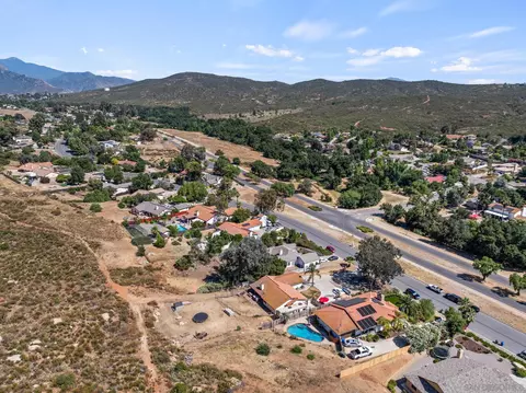 View/Area - 25440 Bellemore Dr, Ramona, CA 92065 photo 14 of 22