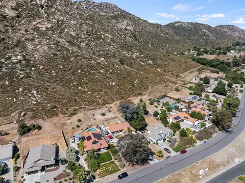 View/Area - 25440 Bellemore Dr, Ramona, CA 92065 photo 17 of 22