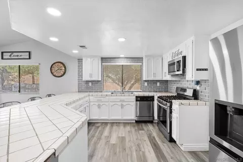 Kitchen - 25440 Bellemore Dr, Ramona, CA 92065 photo 1 of 4