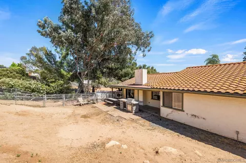 Exterior - 25440 Bellemore Dr, Ramona, CA 92065 photo 11 of 16