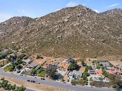 View/Area - 25440 Bellemore Dr, Ramona, CA 92065 photo 19 of 22