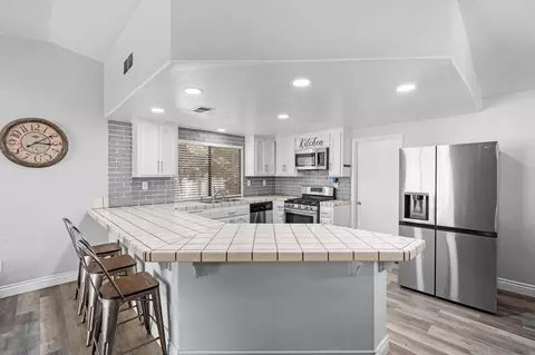 Kitchen - 25440 Bellemore Dr, Ramona, CA 92065 photo 3 of 4