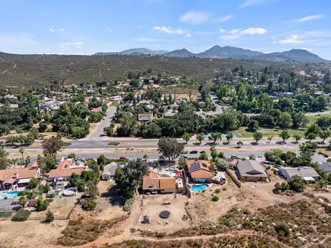 View/Area - 25440 Bellemore Dr, Ramona, CA 92065 photo 12 of 22