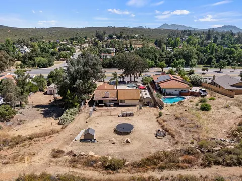 View/Area - 25440 Bellemore Dr, Ramona, CA 92065 photo 6 of 22