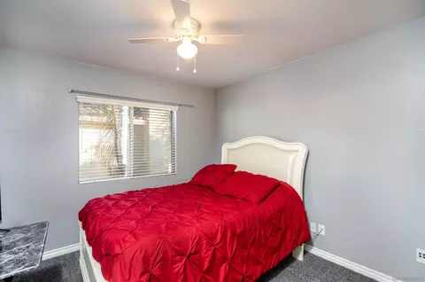 Bedroom - 3407 Lake Shore Ave, Fallbrook, CA 92028 photo 4 of 5