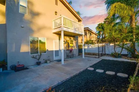 Exterior - 3407 Lake Shore Ave, Fallbrook, CA 92028 photo 3 of 6