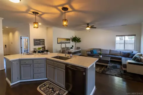 946 Cedar Ave, Chula Vista, CA 91911 photo 9