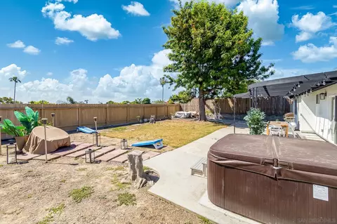 2109 Crestline Dr, Oceanside, CA 92054 photo 23