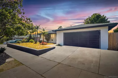 2109 Crestline Dr, Oceanside, CA 92054