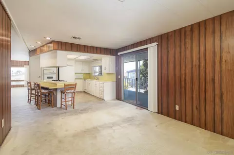 Living - 324 Horizon Ln, Oceanside, CA 92056 photo 5 of 5