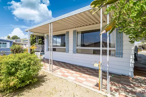 Exterior - 324 Horizon Ln, Oceanside, CA 92056 photo 5 of 7