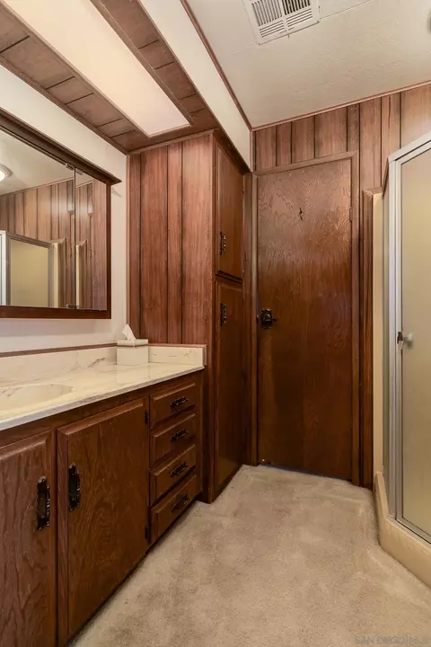 Bath - 324 Horizon Ln, Oceanside, CA 92056 photo 3 of 3