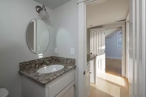 Bath - 461 D Ave, Coronado, CA 92118 photo 4 of 5