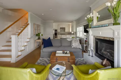 Living - 461 D Ave, Coronado, CA 92118 photo 3 of 3