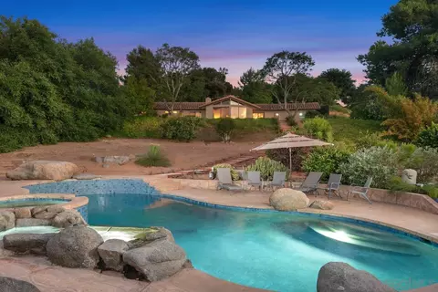 16269 Rostrata Hill Rd, Poway, CA 92064