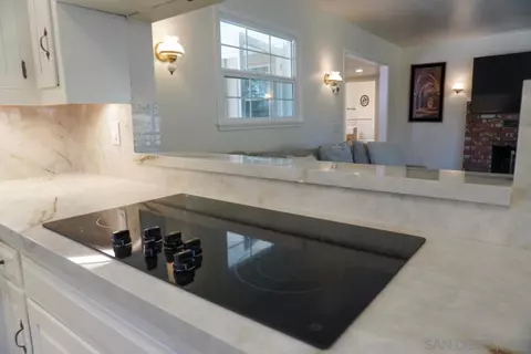 Kitchen - 13435 E Los Coches Rd, El Cajon, CA 92021 photo 3 of 4