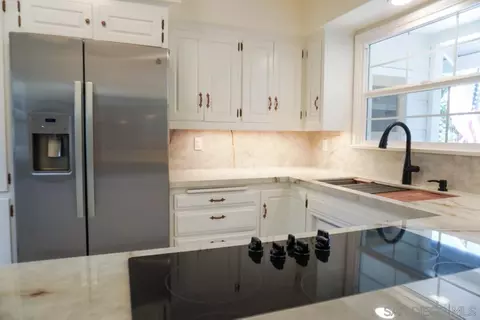 Kitchen - 13435 E Los Coches Rd, El Cajon, CA 92021 photo 4 of 4