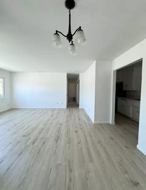 Living - 14533 Biddeford St, Poway, CA 92064 photo 1 of 2