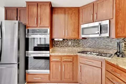 Kitchen - 2051 Winamar, Escondido, CA 92029 photo 2 of 4