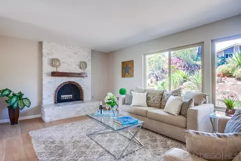 255 Cranston Crst, Escondido, CA 92025 photo 3