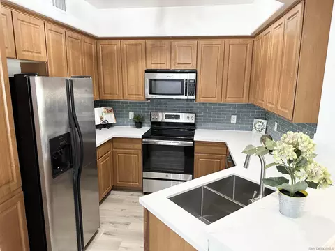 Kitchen - 2715 Lake Pointe Dr #120, Spring Valley, CA 91977 photo 1 of 2