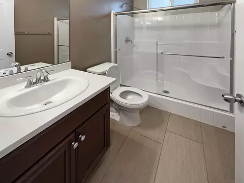 Bath - 1766 Ragtime Way, Oceanside, CA 92054 photo 1 of 4