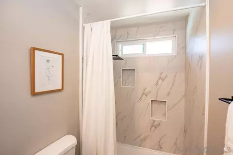 Bath - 4281 Lowell St #15, La Mesa, CA 91941 photo 2 of 5