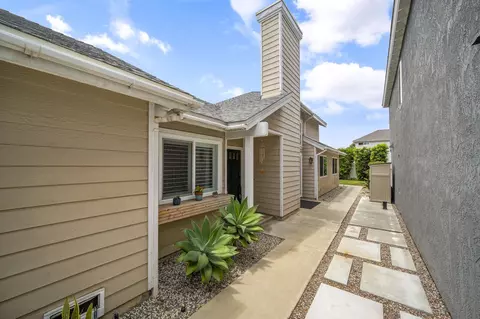 808 Windcrest, Carlsbad, CA 92011 photo 2