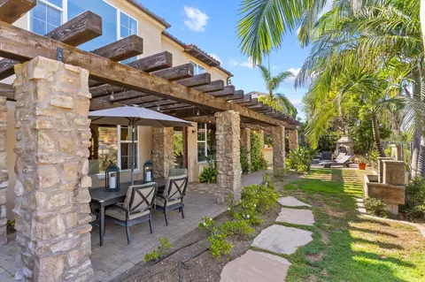 7559 Circulo Sequoia, Carlsbad, CA 92009 photo 23