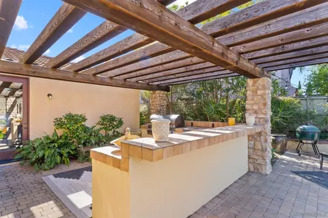 7559 Circulo Sequoia, Carlsbad, CA 92009 photo 24