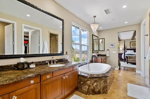 7559 Circulo Sequoia, Carlsbad, CA 92009 photo 14