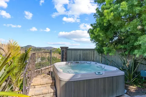 7559 Circulo Sequoia, Carlsbad, CA 92009 photo 28