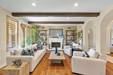 7559 Circulo Sequoia, Carlsbad, CA 92009 photo 3