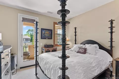 7559 Circulo Sequoia, Carlsbad, CA 92009 photo 17