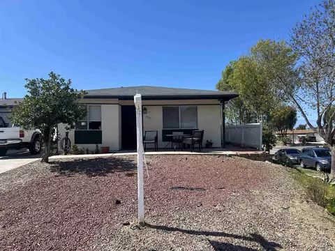 Exterior - 3151 Coral Dr, Oceanside, CA 92056 photo 2 of 7