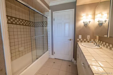 2015 Hidden Crest Dr, El Cajon, CA 92019 photo 24
